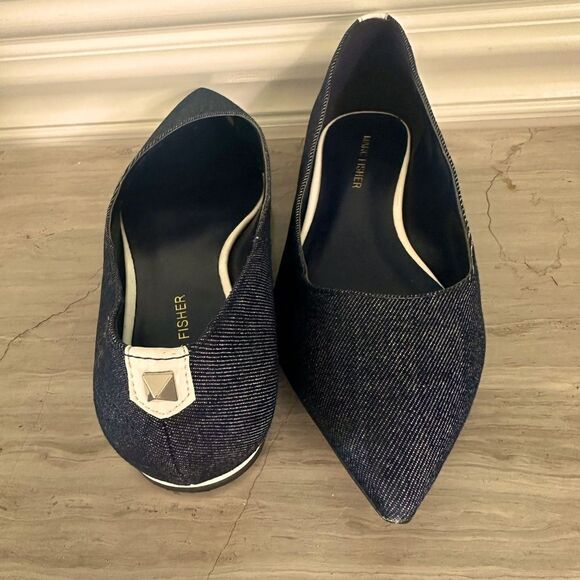 Marc Fisher denim, pointed toe flats. - Picture 1 of 6